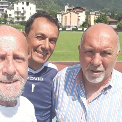 Con Mister Luca Prina (al centro) e il Direttore Sportivo Sandro Turotti